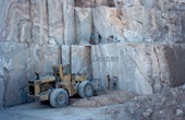 Explotacin de minas de piedra caliza, granito, mrmol, onix y canteras.